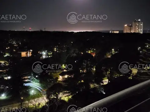 Venta apartamento 2 dormitorios. Punta del Este, Roosevelt.