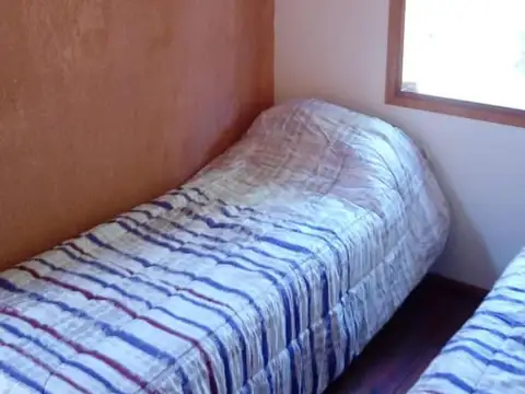 Cabaña en venta - 2 Dormitorios 2 Baños - 270Mts2 - Villa La Angostura