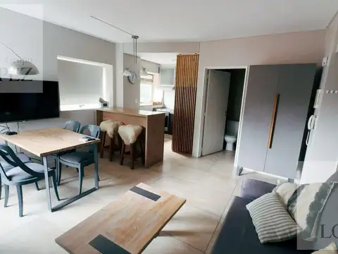 Alquiler temporario de 2 ambientes a metros del rio y de Av. Libertador, amenities y cochera