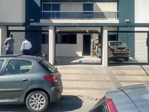Depto tipo casa , al frente , cochera individual, gran espac