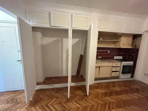 Monoambiente - Lateral - Balcon - Excelente Ubicacion