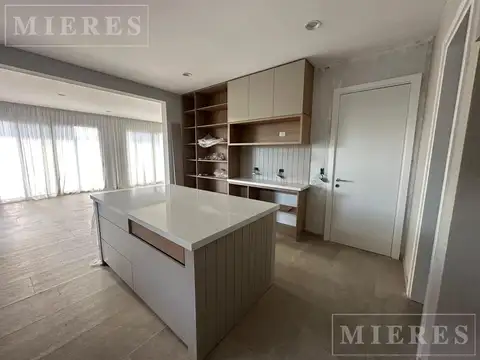 Casa en venta a estrenar en Los Carpinchos, Nordelta