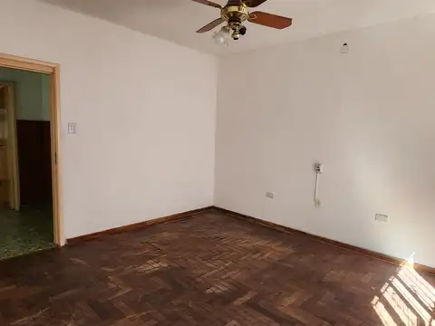 Depto Tipo Casa 4 ambientes con 1 baño