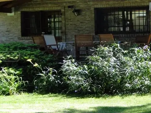 Casa en Alquiler Temporal con 1 cochera