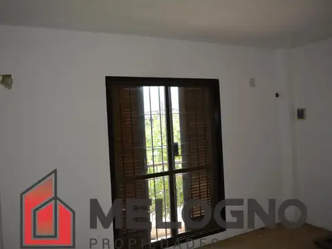 Galpon en Venta 40  mts Fondo