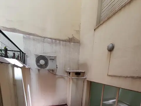 “Recoleta (Larrea y Santa Fe) | 2 Amb Apto Profesional | 2 Patios | PB | 80 m² totales”