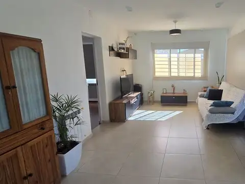 CASA DE 3 DORMITORIOS EN VENTA EN ZAVALLA