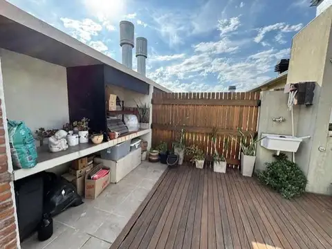ALQUILER SIN MUEBLES  3 AMBIENTES DUPLEX C/ TERRAZA Y PARRILLA  COCHERA FIJA CUBIERTA Y AMENITIES