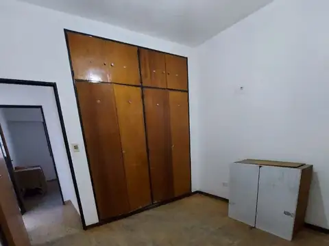 Avenida Roca 2200, Piso 1