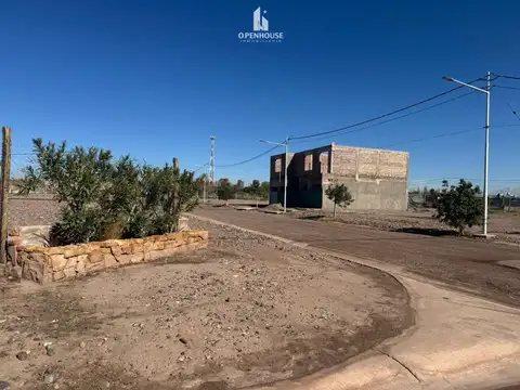 OPENHOUSE VENDE modernas casas a estrenar en obra avanzada – Barrio Distrito Alto