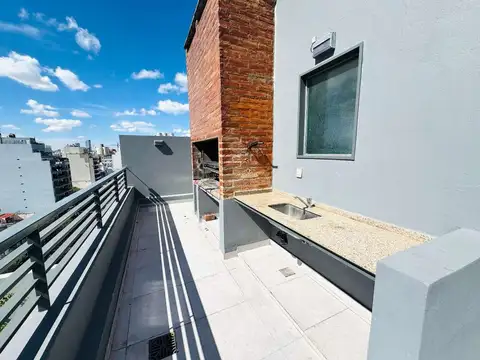 Venta departamento 3 ambientes en Belgrano R. Al frente. Con dos baños. Con amenities