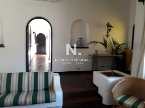 Casa en Venta en Playa Mansa, USD 495.000