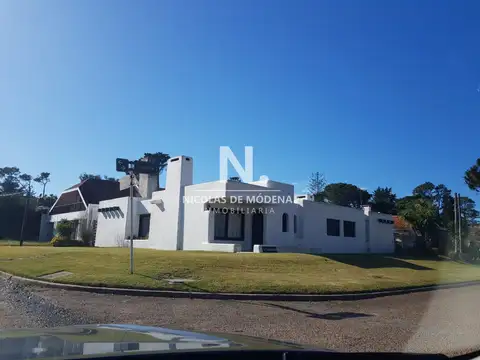 Hermosa casa a pasos de la playa 