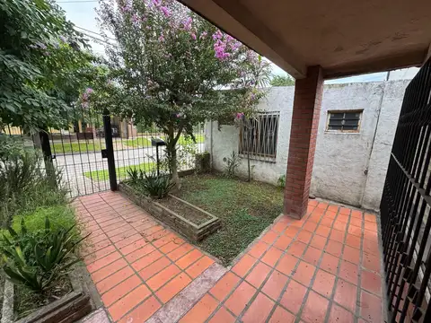 Paula Albarracin al 1300