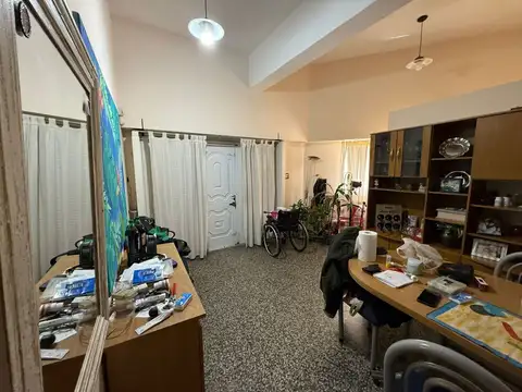 GREGORIO DE LAFERRERE 7300