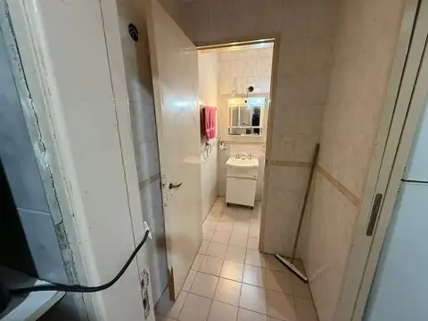 GREGORIO DE LAFERRERE 7300