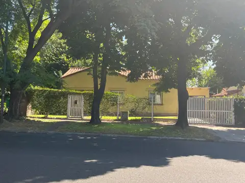 Av Vicente López 2300