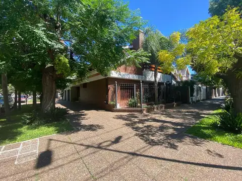 Carlos Maria de Alvear 1200