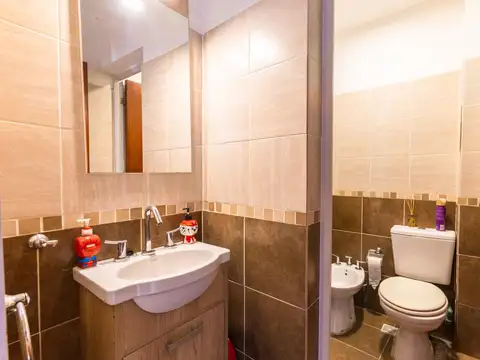 Casa 3 ambientes con 2 baños