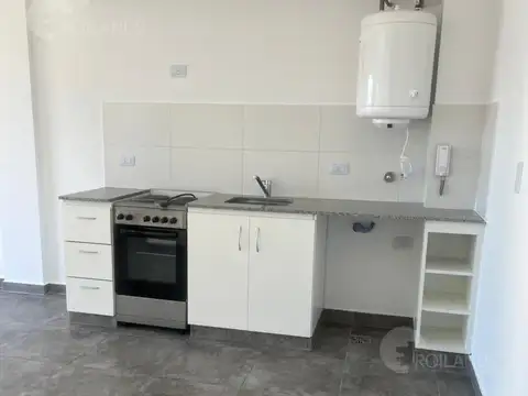 Departamento en Alquiler en Caseros, $ 750.000