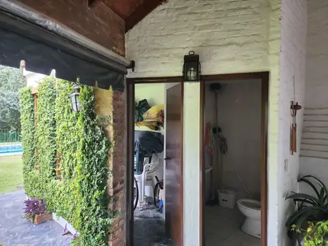 Casa 4 ambientes con 3 baños