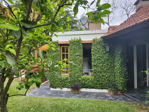 VENDO CASA EN MORON COUNTRY BANCO PROVINCIA