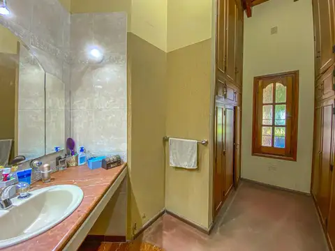 Casa en Venta al Este