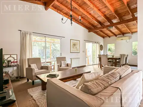 Casa en Venta al Oeste