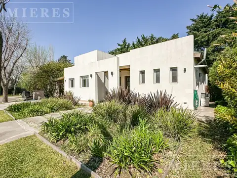 Casa en venta con renta en El Recodo