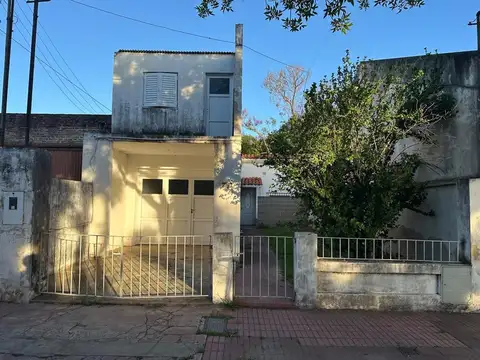 VENTA/CASA A REFACCIONAR/SERVICIOS/RAFAELA