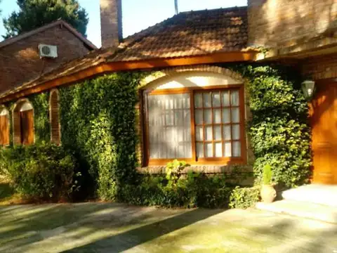 C. C. Los Cardales 1 Lote Fte al Campo, 4 Dormitorios amplio jardín y Quincho