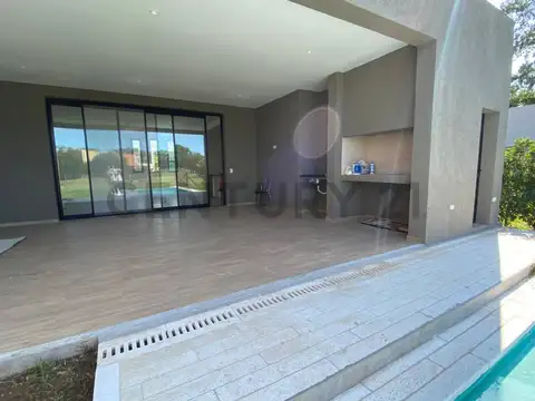 Casa en Venta en Pilar del Este - Santa Elena, USD 247.000
