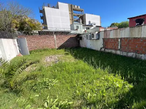 LOTE/TERRENO EN VENTA EN CASEROS CENTRO- INVERSION