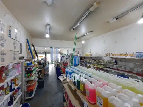 (EN BLOCK) 2 PH Y LOCAL A LA CALLE EN ALVAREZ THOMAS AL 700