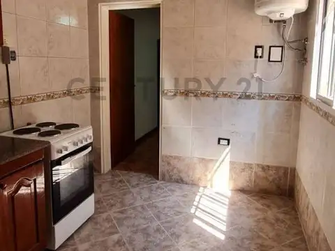 Depto Tipo Casa en Venta en Villa Sarmiento, USD 39.900