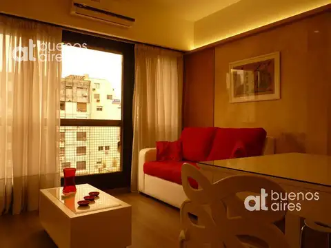 Viamonte al 600 entre Maipú y Florida