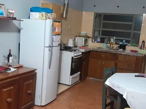 CASA DE DOS DORMITORIOS EN ROLDÁN