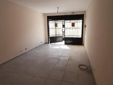 ESTUPENDO MONOAMBIENTE C/ENTRADA INDEPENDIENTE Y PATIO