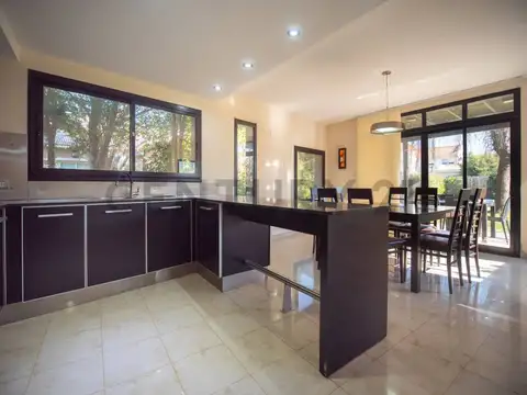 Casa en Venta en Fincas de Iraola I, USD 375.000