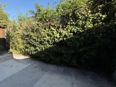 Depto Tipo Casa en Venta con 1 cocheras