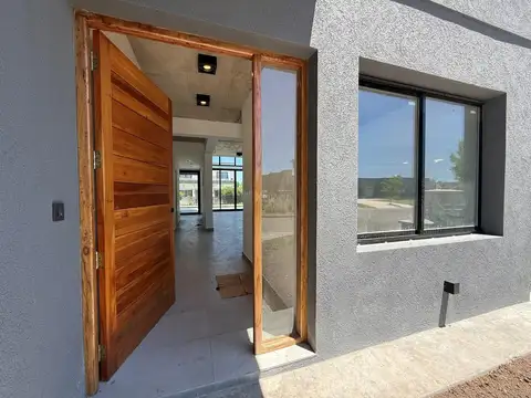 Casa  en Venta en San Ramón, Pilar del Este, Pilar