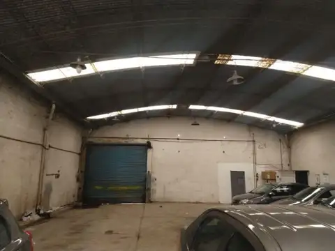 Galpon en Venta 14  mts Frente