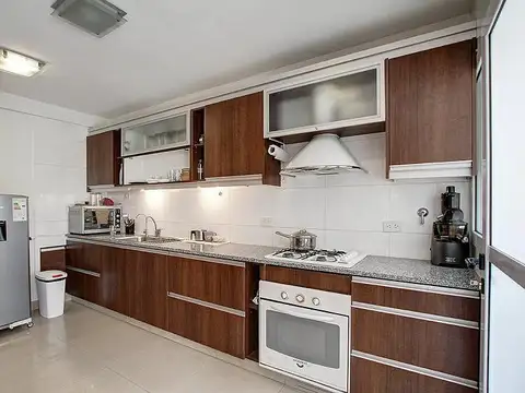 Departamento 3 ambientes con 3 baños