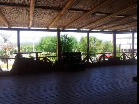 LOCALES Y DEPTOS  VENTA EN ARROYO DE LOS PATOS