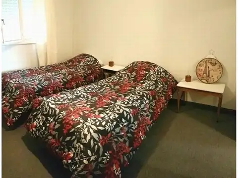 Amplio y luminoso departamento en Recoleta