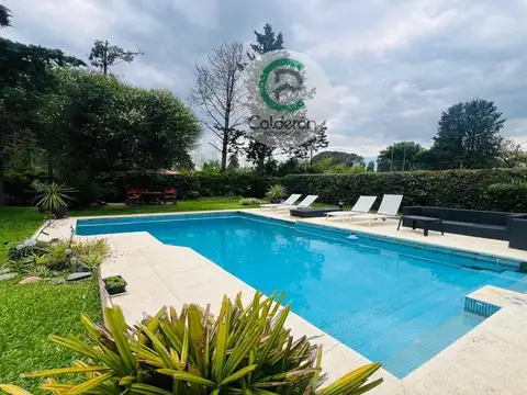 Casa en Alquiler Temporal con 5 cocheras