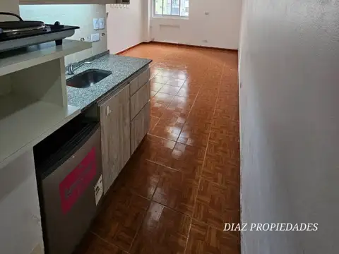 EXCELENTE DEPARTAMENTO, IDEAL TODO DESTINO VIVIENDA O COMERCIAL