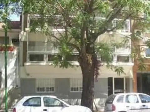 Departamento 3 AMB C/Dependencia al Contrafrente