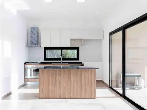 Casa en Venta en Tristan Suarez, USD 248.000