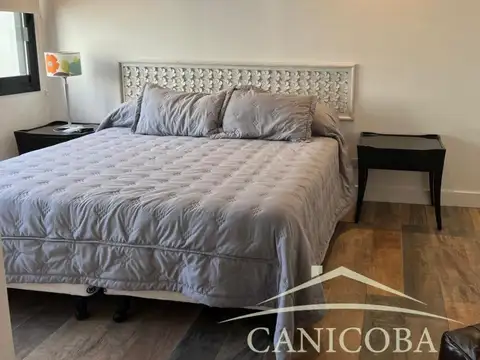 Departamento en Venta en Plaza Colon, USD 185.000